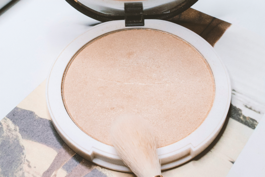 Claraline Halal Vegan Eyeshadow Sparkly Pink 221